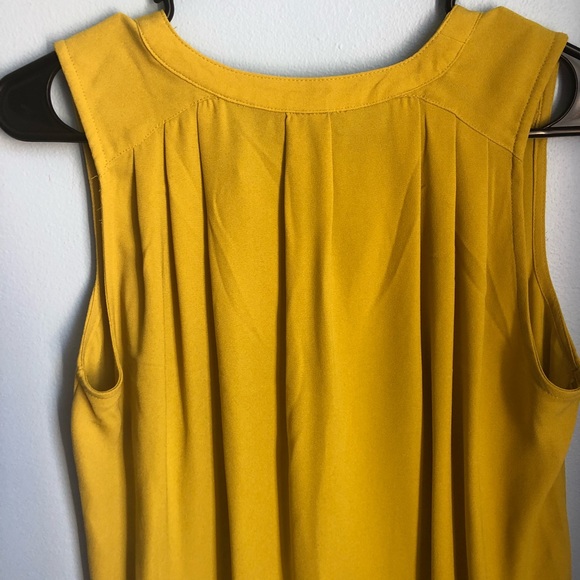 Apt. 9 Sleeveless Button Down Blouse - Picture 6 of 6